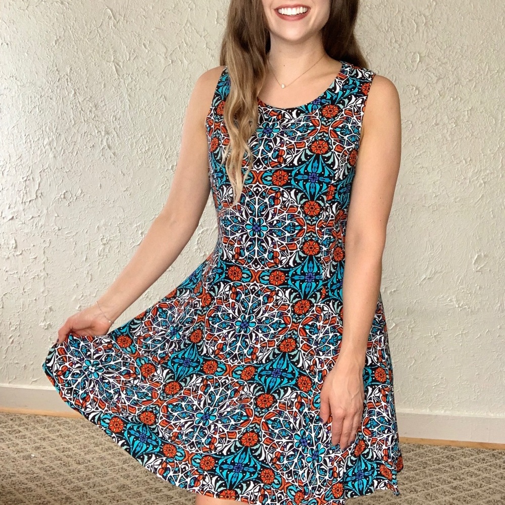 Forever 21 Contemporary Bold Print Dress
